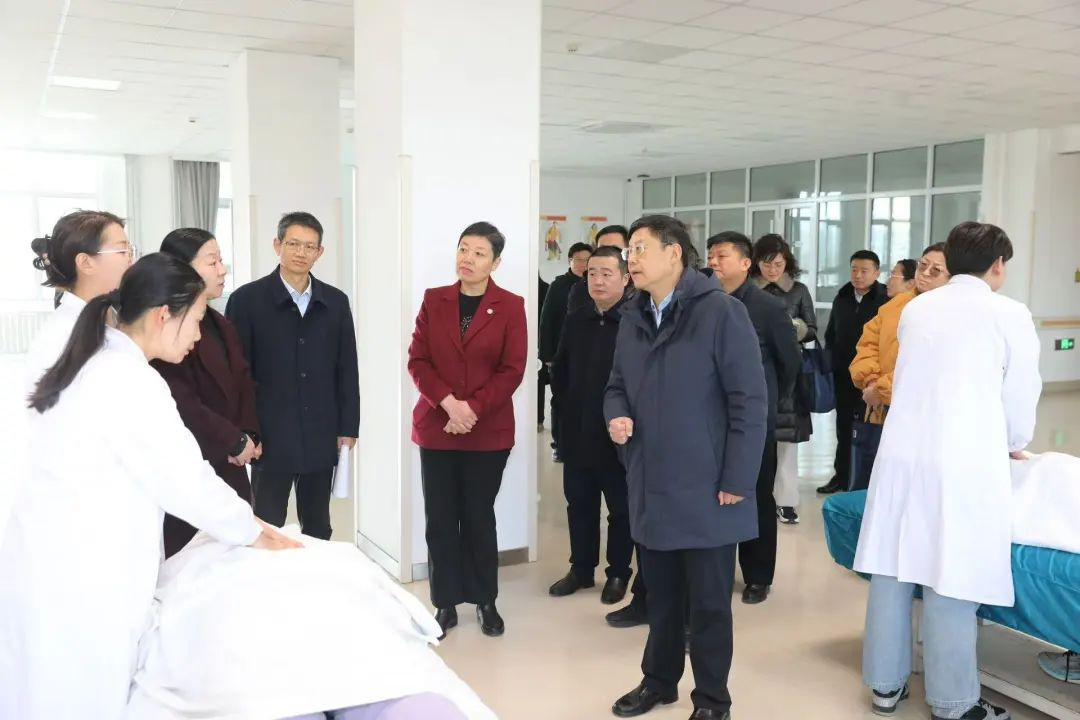 省人大常委会副主任王良在济南、泰安调研特殊教育工作